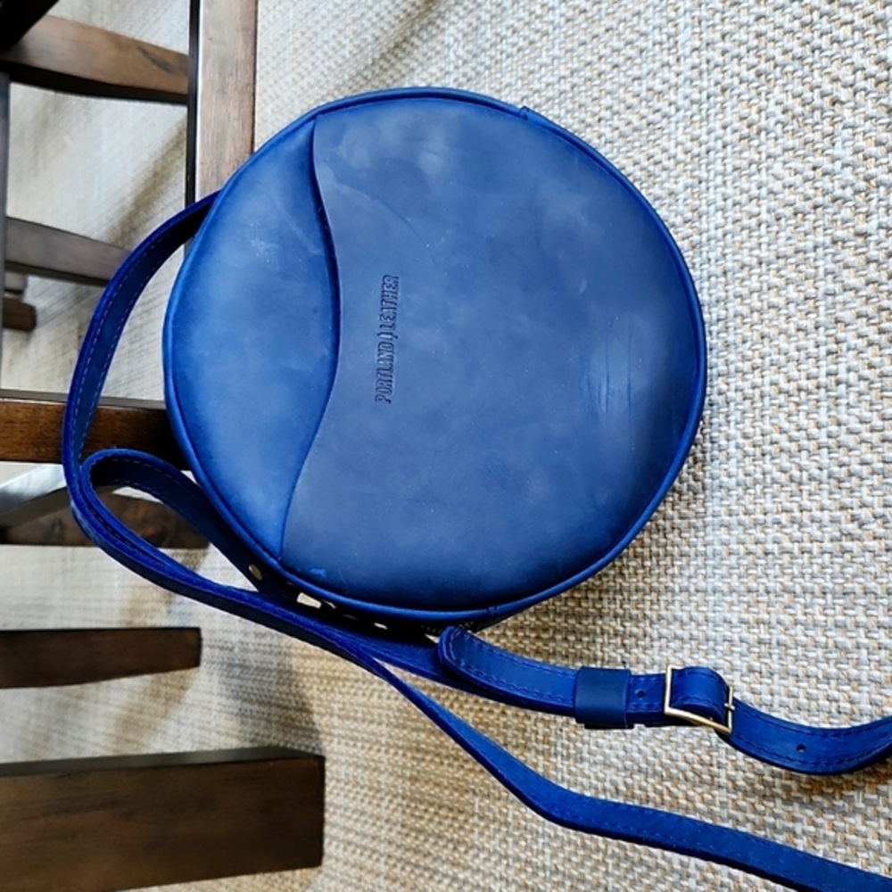 Portland Leather Large circle Deep Water C-sale bag